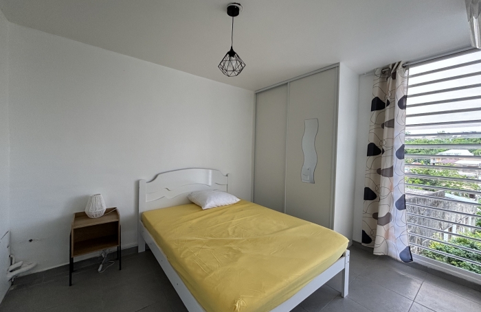 4 pi&egrave;ces -  Pointe-&agrave;-Pitre