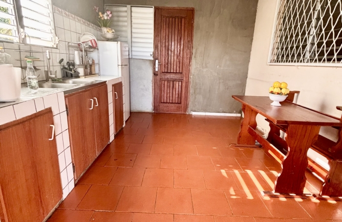 Vente Maison 240m&sup2; 12 pièces Sainte Rose