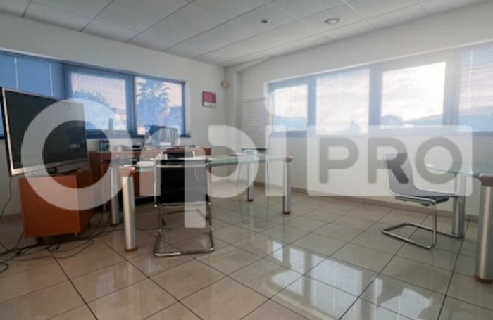 Location Local d&rsquo;activit&eacute; 