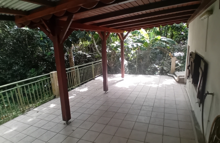 MAISON T2 (Meubl&eacute;e) 'EAU + &Eacute;LECTRICIT&Eacute; ' / 44 m2 / 97170 PETIT-BOURG