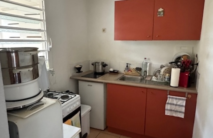 Vente Appartement 45m&sup2; 2 pièces Les Abymes