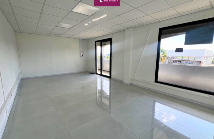 Location Bureaux 97122