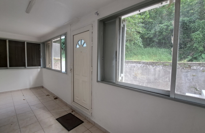 &Agrave; louer   Appartement T3 de plain-pied dans maison individuelle (monopropri&eacute;t&eacute;)