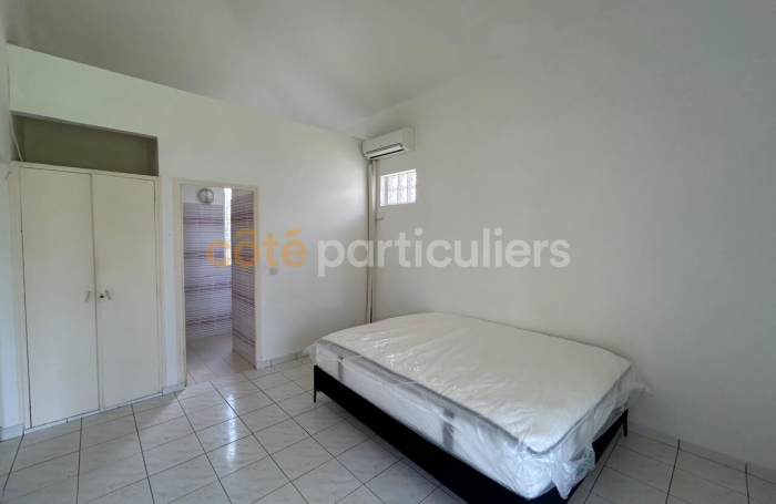 Vente Immeuble 8 pi&egrave;ces Gosier