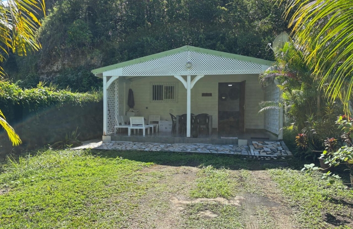 A LOUER - Maisonnette F2 meubl&eacute;e   Beau Soleil, Les Abymes