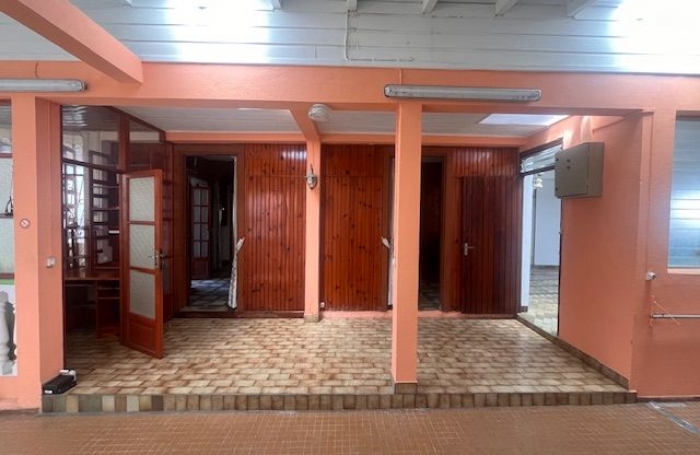 Vente Maison 246m&sup2; 13 pièces Pointe-Noire