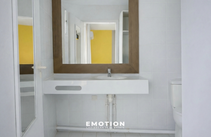 Studio climatis&eacute; de 25 m2   Saint-Fran&ccedil;ois   Mandat exclusif   R&eacute;sidence s&eacute;curis&eacute;e