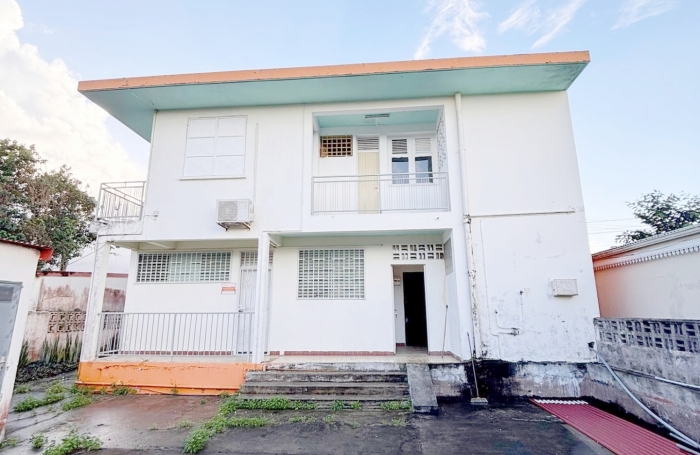 Vente Immeuble 97115