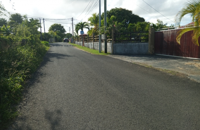 MAISON T1 (meubl&eacute;e) - 24.84 m2 - 97160 LE MOULE