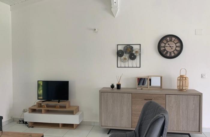 Location Maison 86.05m&sup2; 3 pièces Sainte Rose