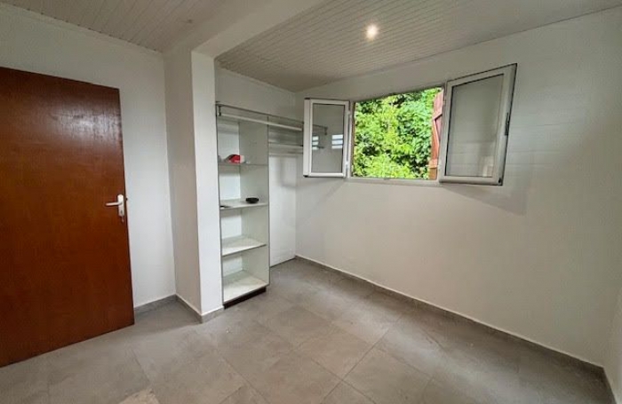 Location Appartement 60m&sup2; 3 pièces Sainte Anne