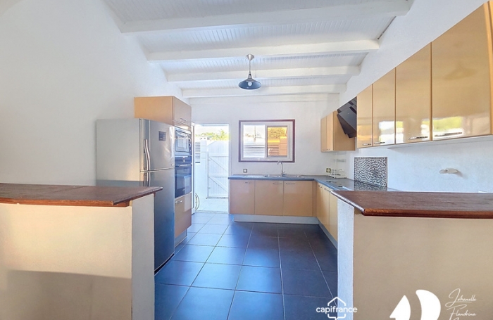 Location Maison 91m&sup2; 5 pièces Les Abymes