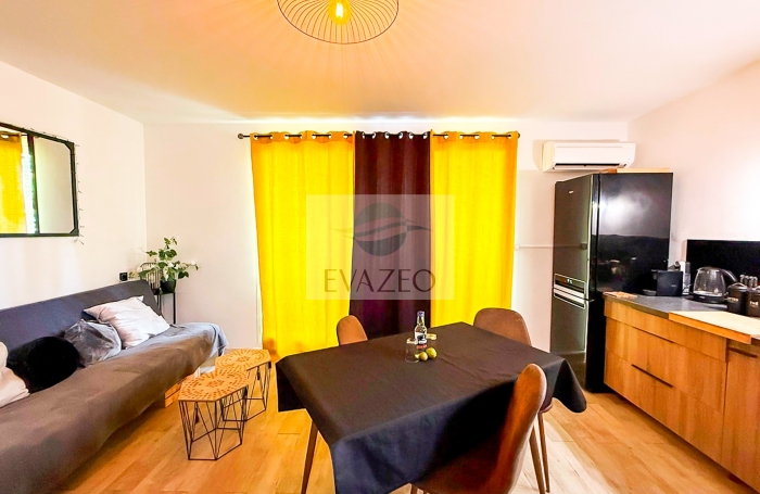 Appartement meubl&eacute; T3 Front de mer 64m2 piscine