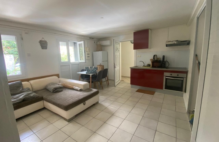Location Appartement 97100