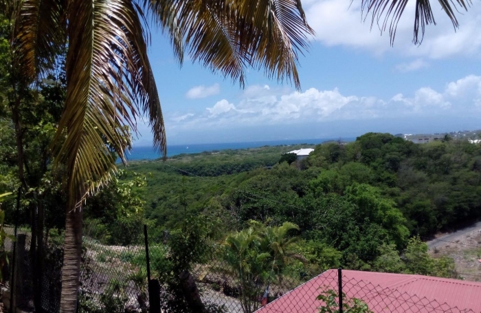 BEL APPARTEMENT T2 MEUBLE AVEC GARAGE