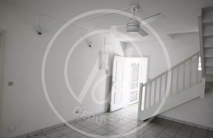 Location Appartement 120.55m&sup2; 4 pièces Pointe-&agrave;-Pitre