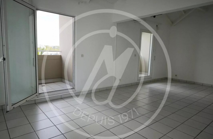 Location Appartement 120.55m&sup2; 4 pièces Pointe-&agrave;-Pitre