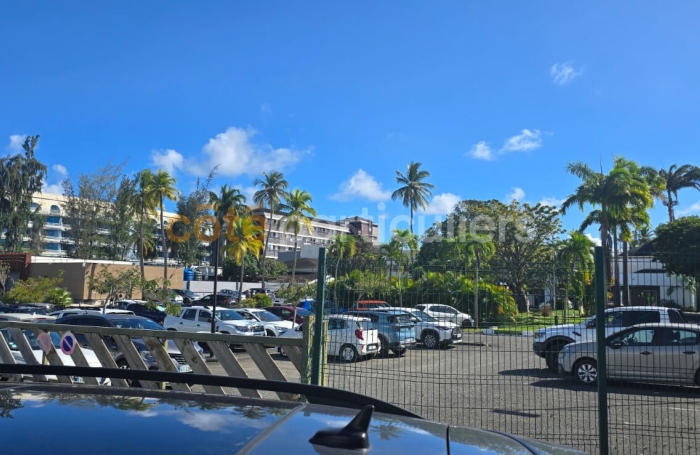 Location Local commercial 20m&sup2; Gosier