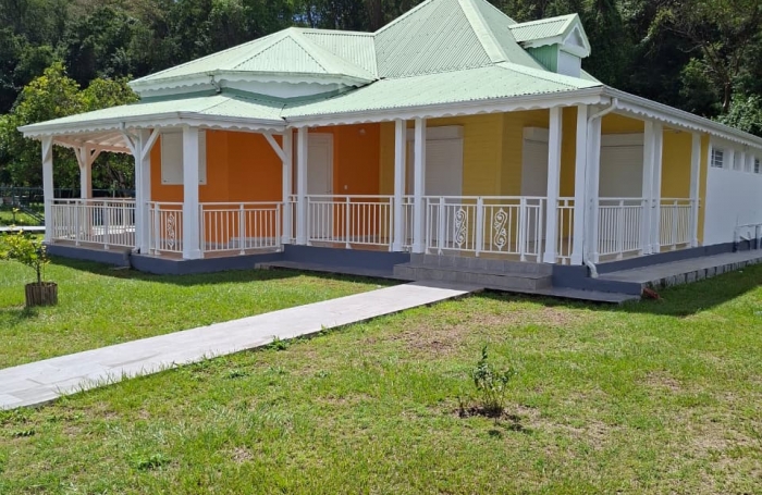 Maison avec piscine  150 m2  Pointe-Noire