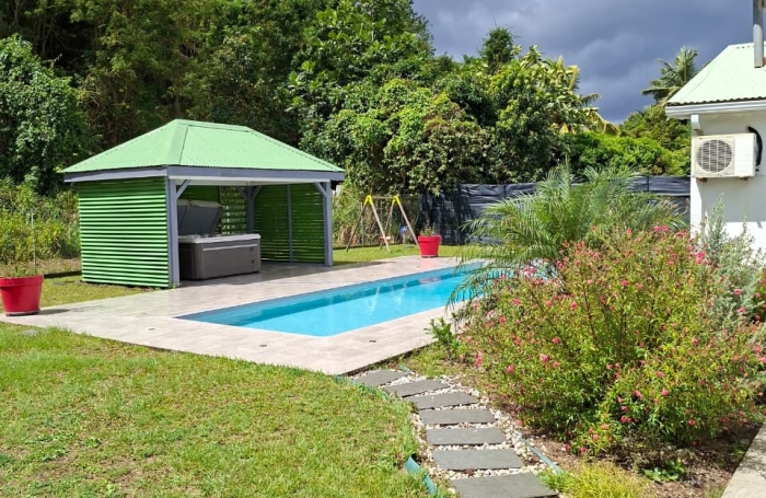 Maison avec piscine  150 m2  Pointe-Noire