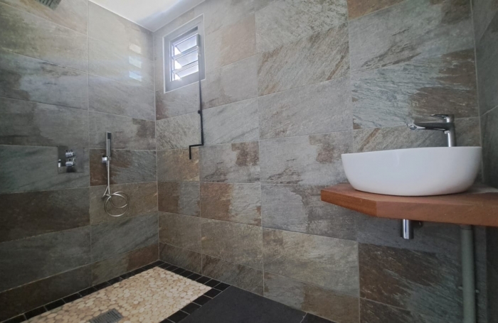 T3 neuf avec vue mer   balcon et 2 parkings   location non meubl&eacute;e