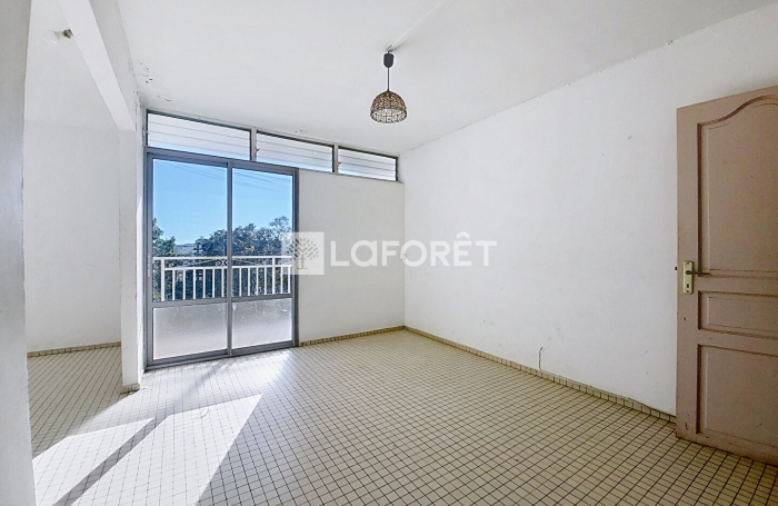 Vente Appartement 58.85m&sup2; 4 pi&egrave;ces Les Abymes