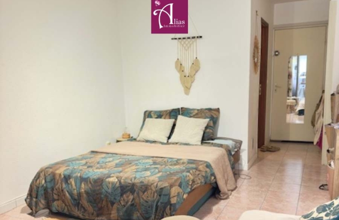 Studio &agrave; vendre Gosier Bas du Fort   27 m2   R&eacute;sidence s&eacute;curis&eacute;e avec piscine   Fort potentiel locatif