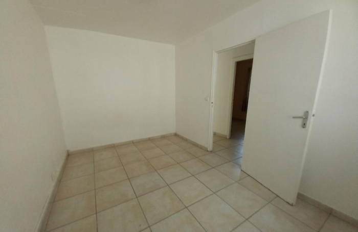 Location Appartement 63m&sup2; 3 pièces Gosier