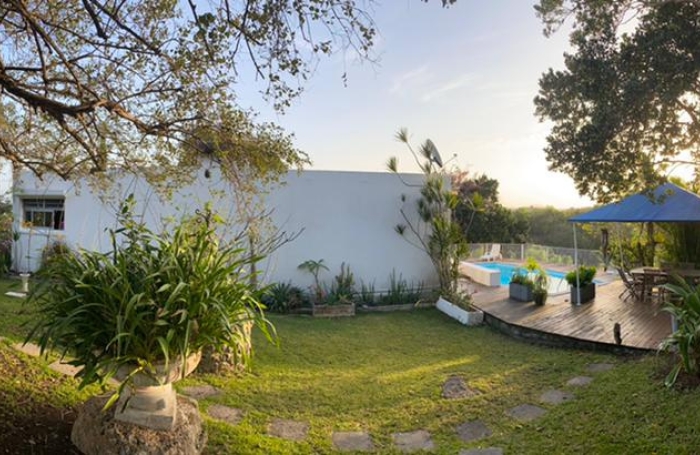 En location 2500 &euro; par mois aux Abymes : villa avec Agence Opt'immo