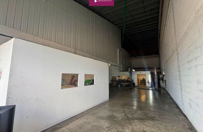 Location Entrepot 97122