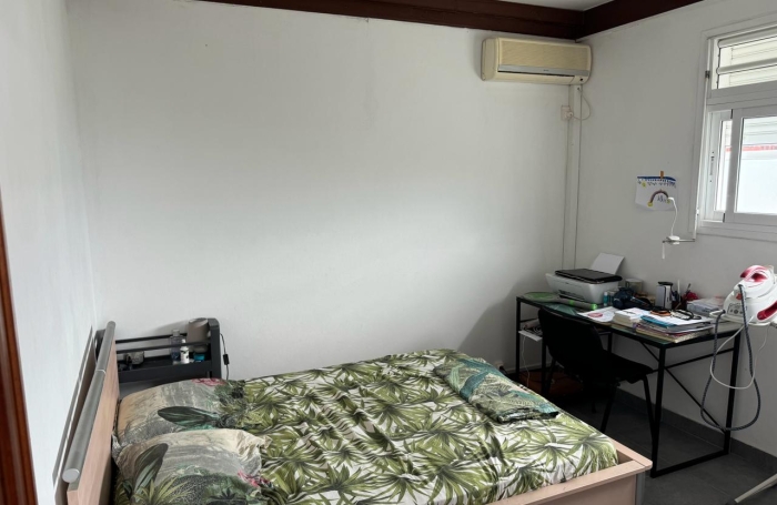 SAINT CLAUDE - Lot de 2 appartement T3 - Id&eacute;al investisseur