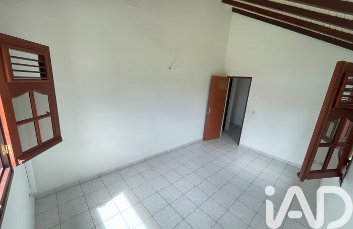 Vente Divers 117m&sup2; 5 pièces Petit-Canal