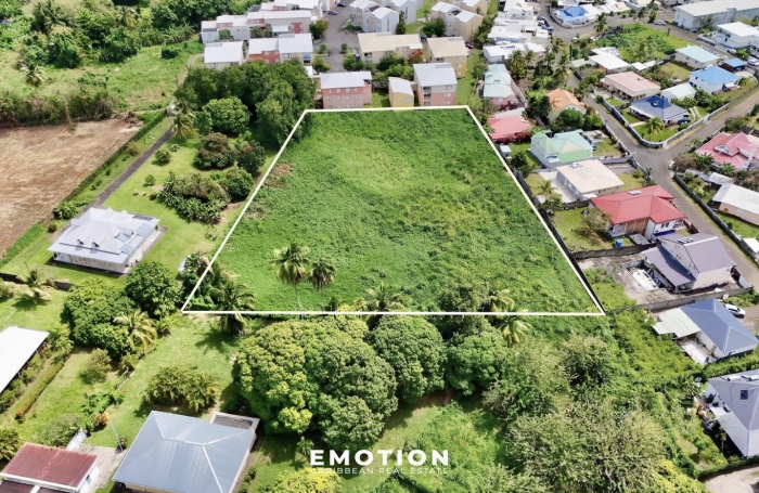 Terrain constructible 6 372 m2   Capesterre-Belle-Eau