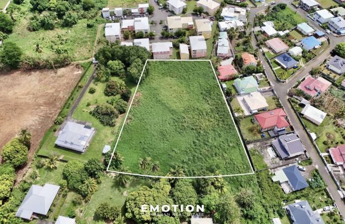 Terrain constructible 6 372 m2   Capesterre-Belle-Eau