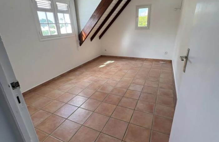 Location Maison 80m&sup2; 3 pièces Saint Fran&ccedil;ois