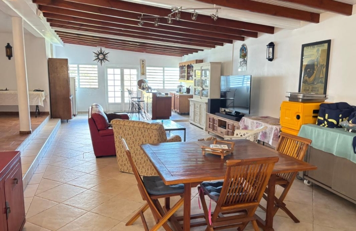 Vente Maison 323m&sup2; 4 pièces Gourbeyre