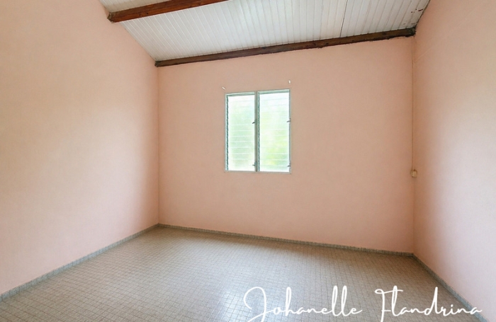 Vente Maison 78m&sup2; 4 pièces Pointe-Noire