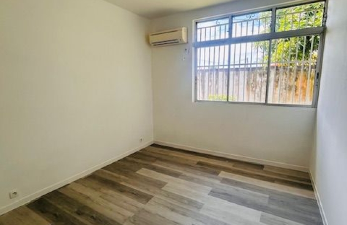Location Maison 85.86m&sup2; 4 pièces Les Abymes