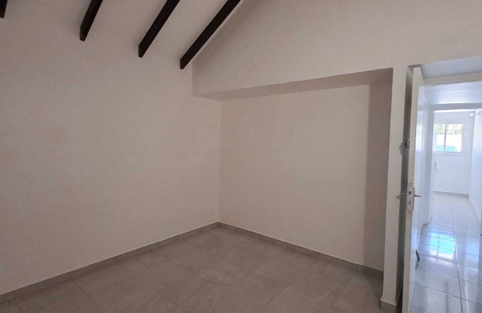 Maison T4 individuelle vide sur Vieux-Habitants