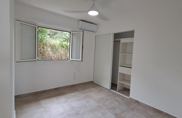 Pavillon neuf T4 vue mer quartier r&eacute;sidentiel &agrave; Bouillante