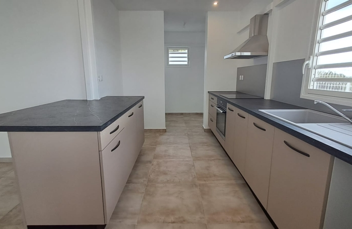 Pavillon neuf T4 vue mer quartier r&eacute;sidentiel &agrave; Bouillante