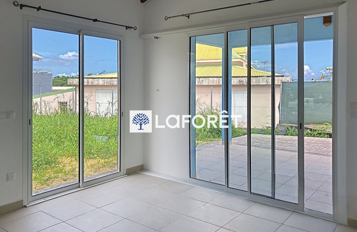 Location Maison 73.47m&sup2; 3 pi&egrave;ces Goyave