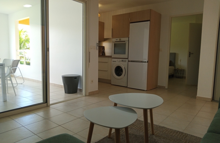 Appartement T2 meubl&eacute; (39m2) - R&eacute;sidence Les Carr&eacute;s de Plaisance 97122 BAIE-MAHAULT