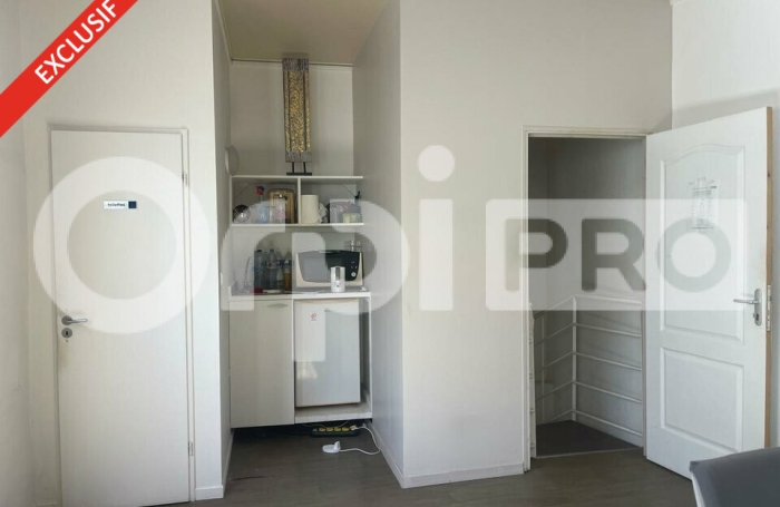 EN EXCLUSIVITE CHEZ ORPI BOUTAREL Achetez un immeuble commercial &agrave; pointe-&agrave;-pitre.