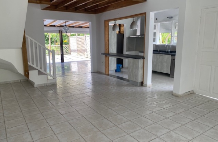 Villa de type F5 avec piscine
