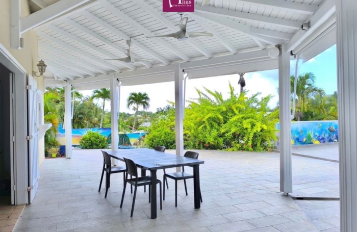 A LOUER - Villa F4 avec bungalow piscine et citerne &agrave; Convenance eau-edf-internet inclus