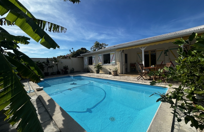 Vente Maison T5 Sainte-Rose La Boucan - Piscine . Investissement stragt&eacute;gique.