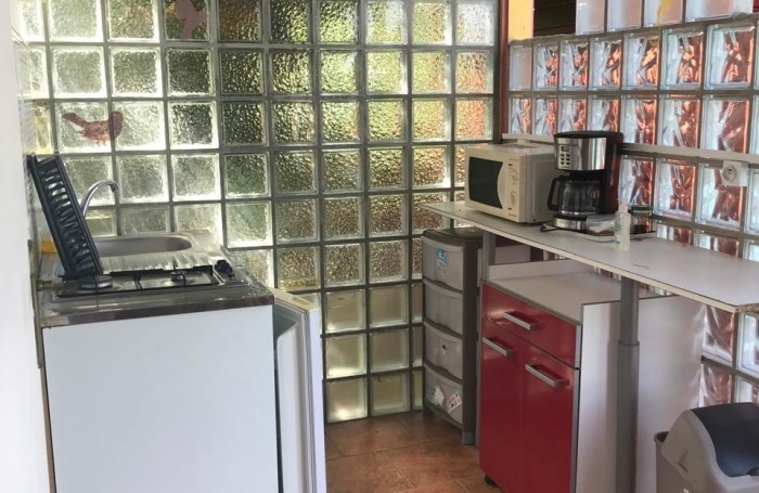 Saint-Claude, Villa T5 Piscine, Studio et Bungalow