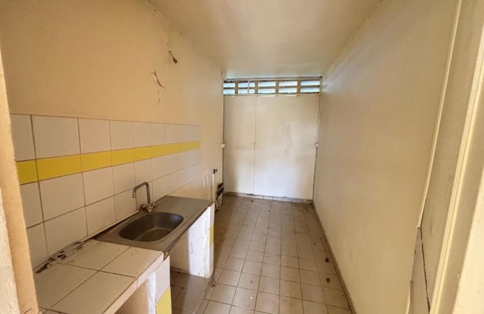 Vente Appartement 67.64m&sup2; 4 pièces Basse-Terre