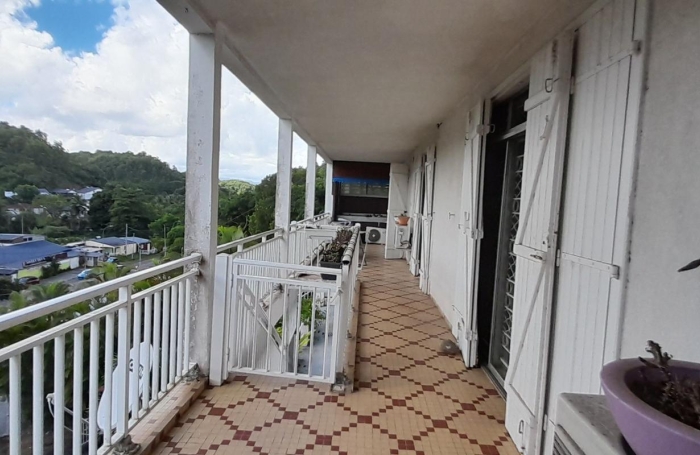 Vente Maison 145m&sup2; 7 pièces Les Abymes